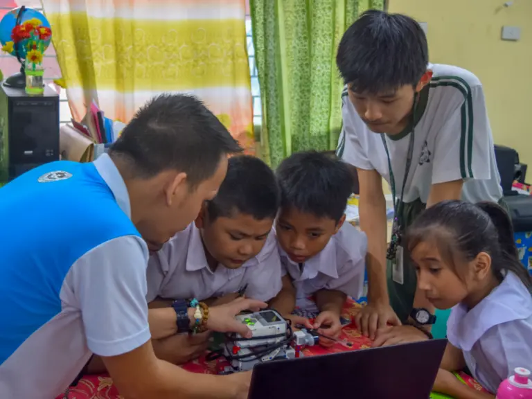 K-12 Robotics Outreach: Teaching session 5