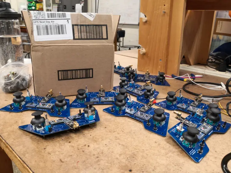 RF Controllers: Soldering components 4
